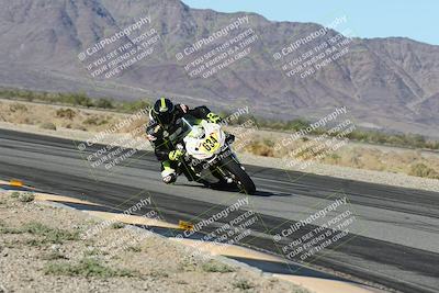 media/Nov-01-2025-CVMA (Sat) [[fc0f7531b8]]/Race 11-Amateur Supersport Open/